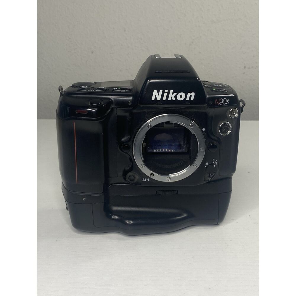 Nikon N90s 35mm Auto Focus Camera W MB-10 Untested